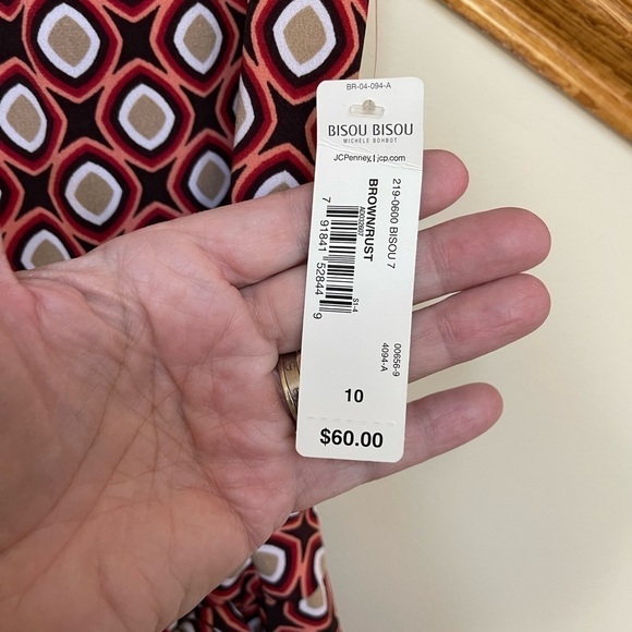 NWT, Bisou Bisou, Faux wrap Women’s Dress. Sleeveless, multi color size 10. - Picture 3 of 6